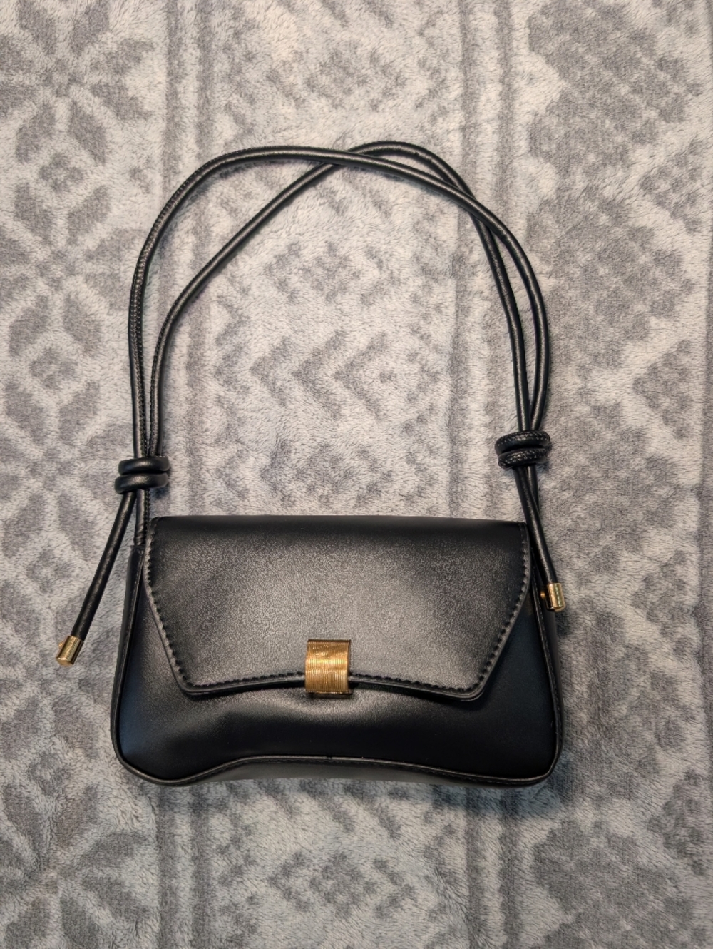 Black Shoulder Bag Gold Clasp Knotted Strap Solid Matte Women's Handbag